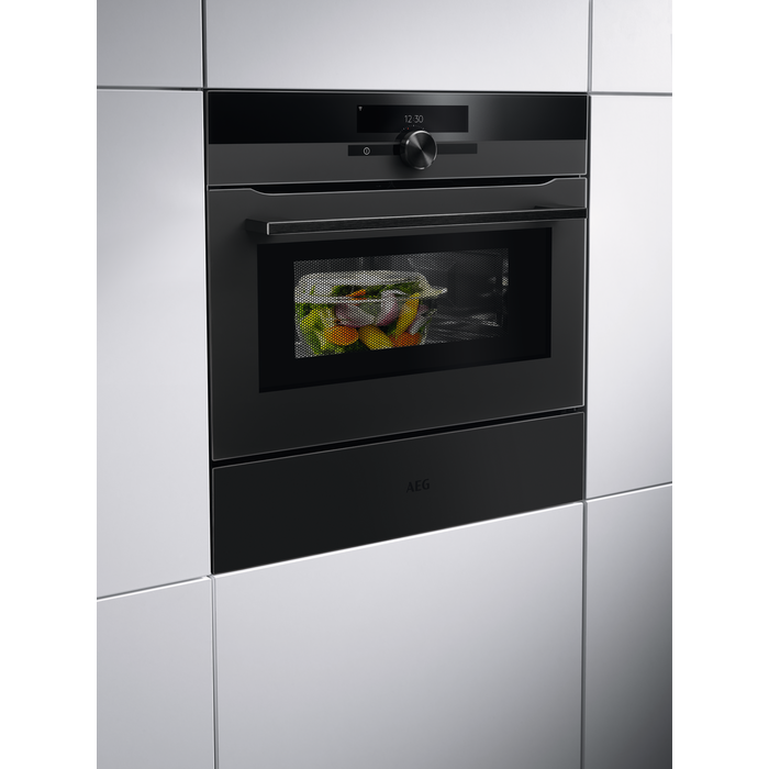 AEG - Kompakt sütő - KMK965090T