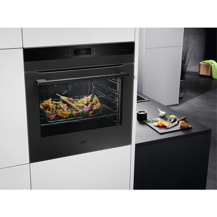 AEG - Pirolitikus sütő - BSK778380T