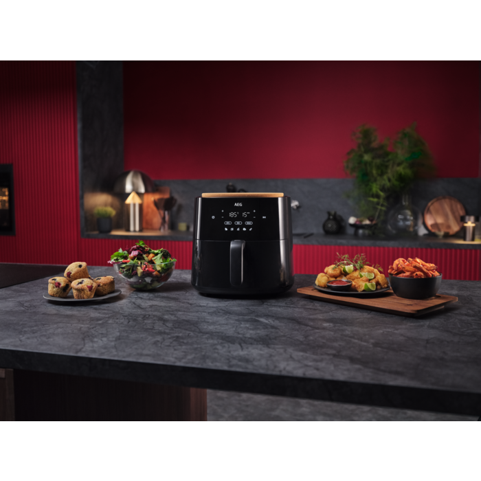 AEG - Air Fryers - AAF7B