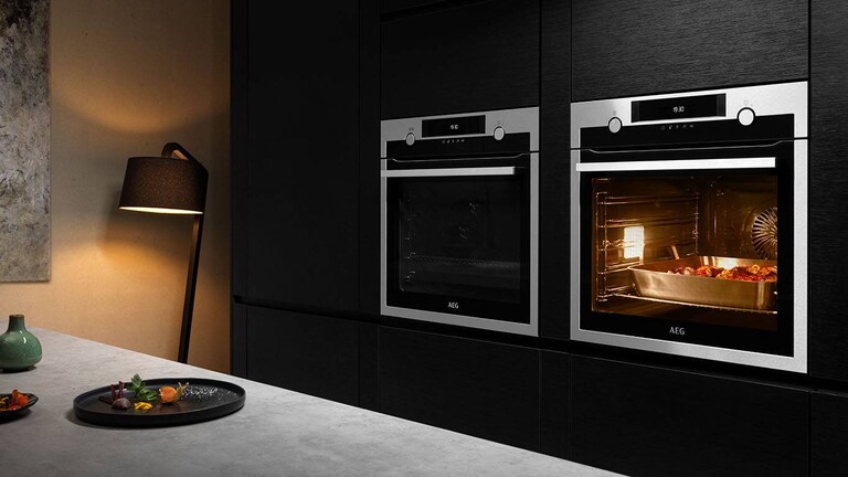 AEG sütő benne pitével