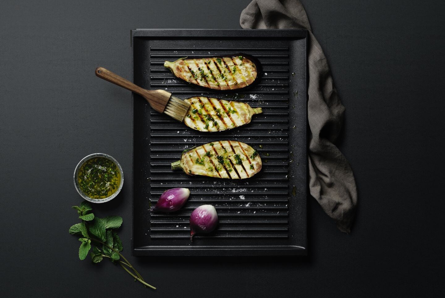 Grillezett padlizsán grill lapon Grillezett padlizsán grill lapon