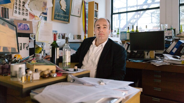 Charles Spence egyetemi tanulmányai közben