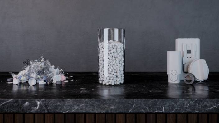 Újrahasznosított műanyagból készült 